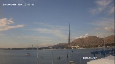 Alcúdia: “Bay of Alcúdia from the marina” camera