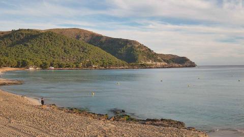 Cala Agulla: “Cala Agulla beach” camera