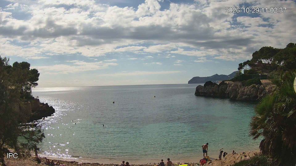 Cala Ratjada: “Cala Gat cove” camera