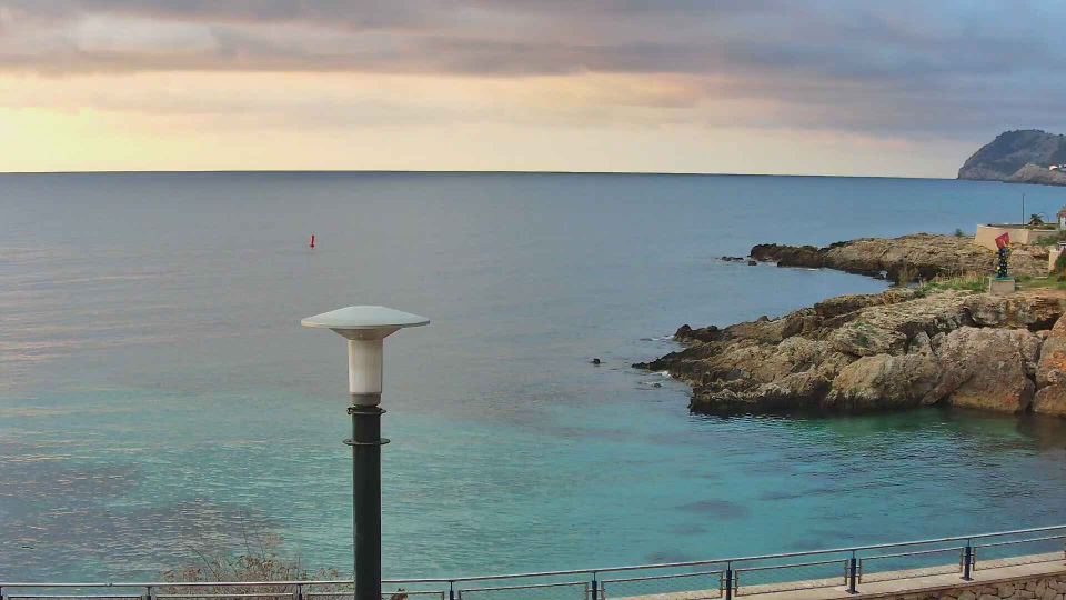 Cala Ratjada: “Seafront promenade” camera