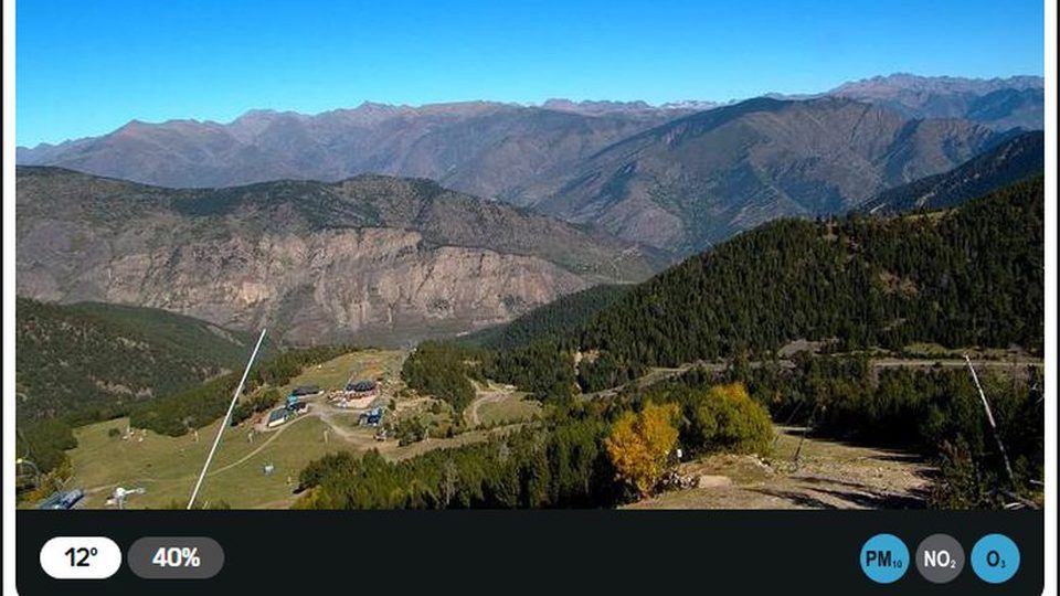 Espot Esquí: “Over the valley, 2,300 m” camera