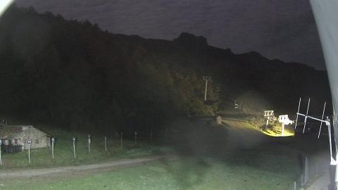 Fuentes de Invierno: “Base and chairlift” camera