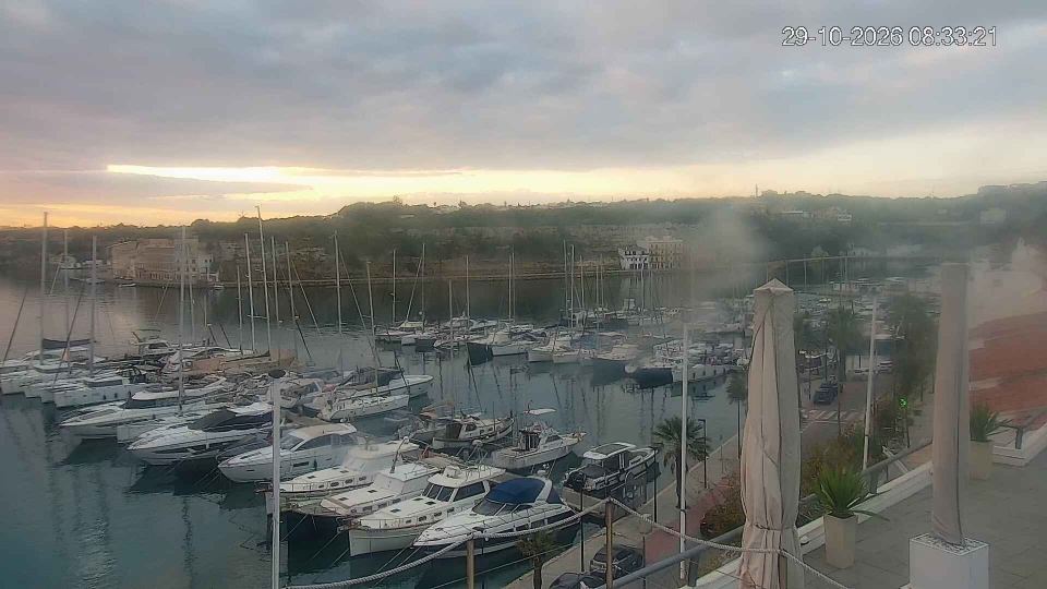 Mahón (Maó): “Yacht club moorings” camera