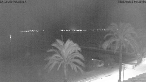 Puerto Pollensa (Port de Pollença): “Beach and sailing school jetties” camera