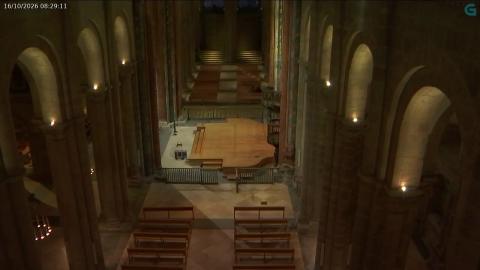 Santiago de Compostela: “Inside the cathedral: the transept” camera