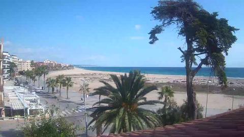 Torredembarra: “Seafront looking east” camera